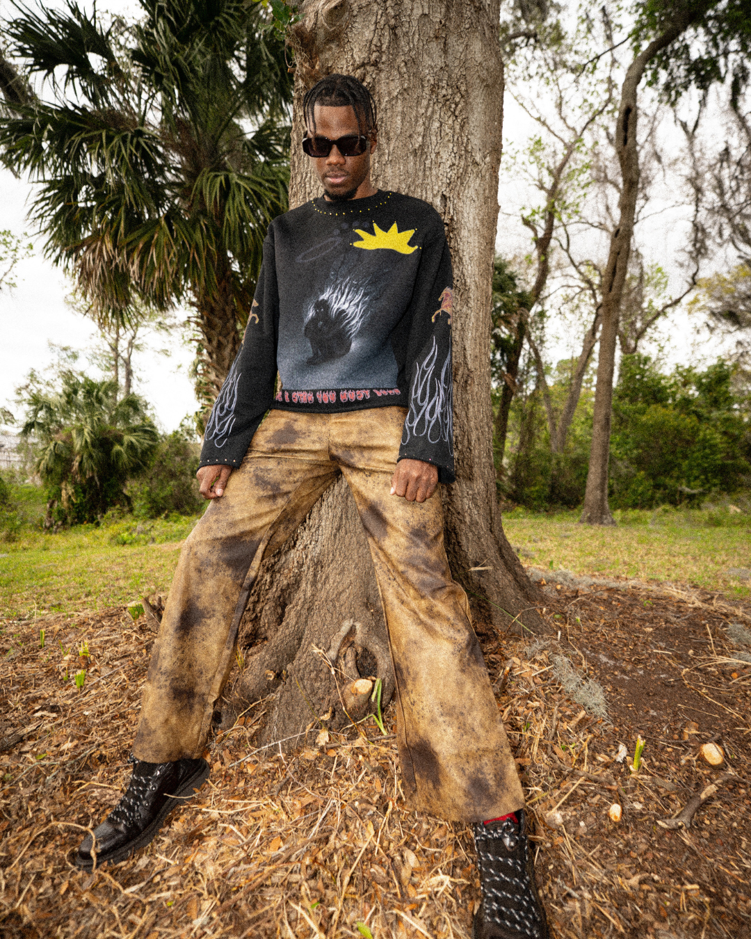 BURN A STAR – CREWNECK